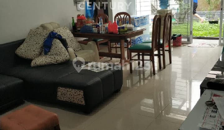 Rumah Luas Strategis Komplek Sumber Sari Soekarno Hatta