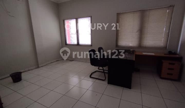 Ruko Rendeng 3,5 Lantai Lokasi Mainroad Gatot Subroto Bandung