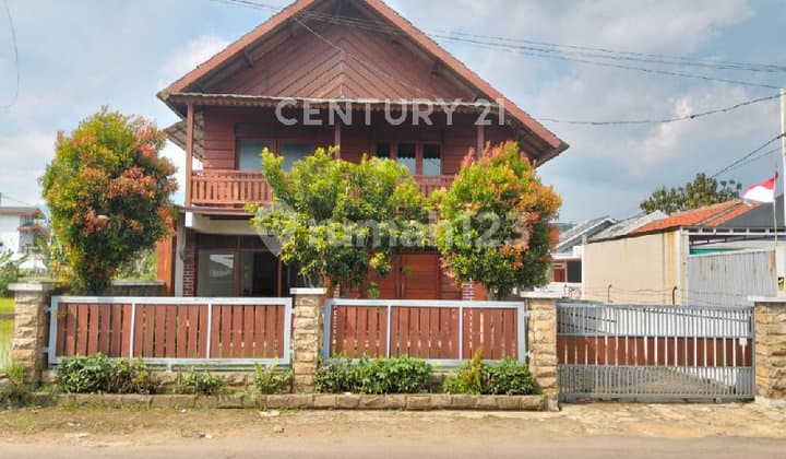 Murah Rumah Villa di Dekat Kota Baru Parahyangan