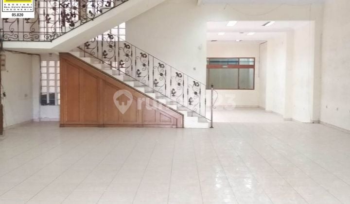 Segera Miliki Rumah Luas Mewah Terawat di Cicendo Bandung