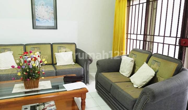 Turun Harga Hunian Pusat Kota dengan Carport Luas di Sayap Asia Afrika Bdg