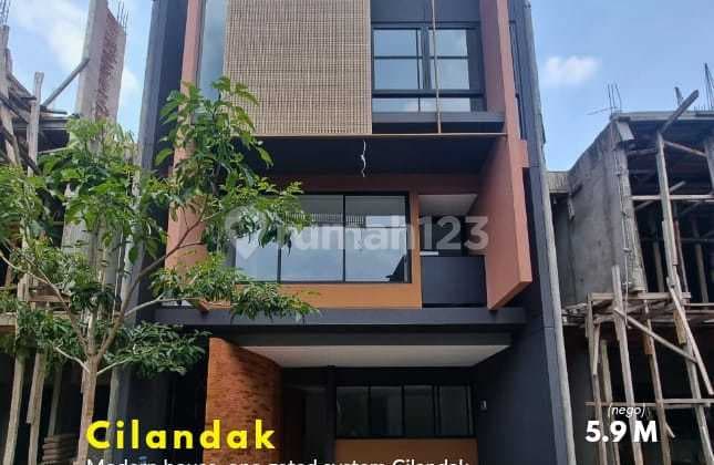 Brand New Modern House At Cilandak Ampera, Jakarta Selatan.