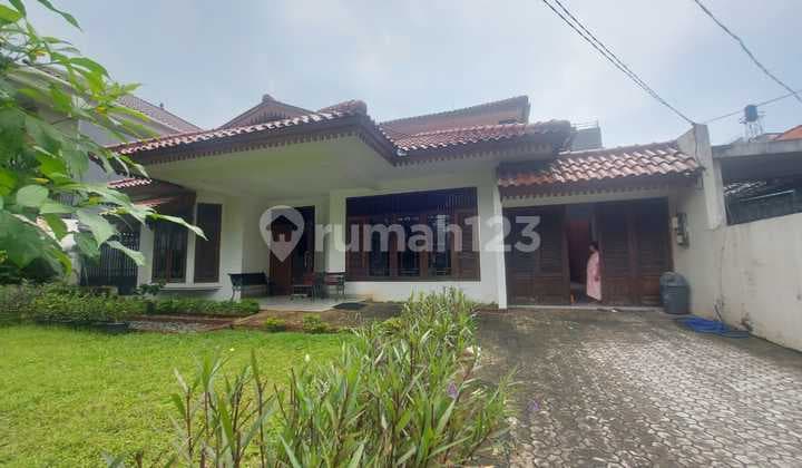 House in an exclusive complex in Kebayoran Baru, Bulungan. South Jakarta.