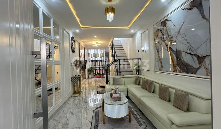 Rumah Modern Full Furnished Dekat Kampus Binus| Siap Huni | Lokasi Strategis Jakarta Barat