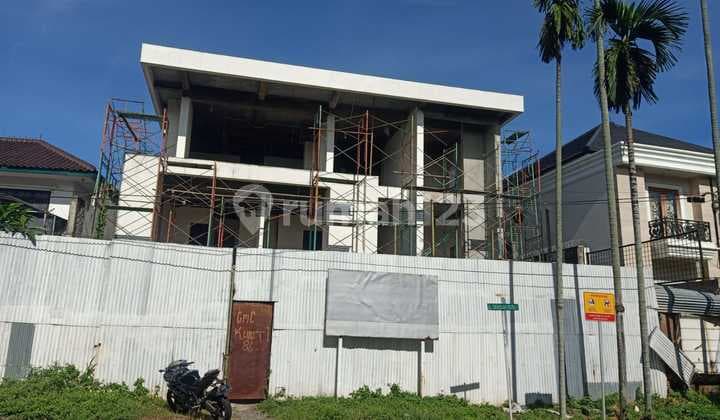 Rumah baru, tinggal finishing, sangat kokoh dan mewah pondok indah, jakarta selatan.