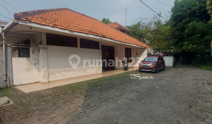 Gandaria house in Kebayoran Baru.