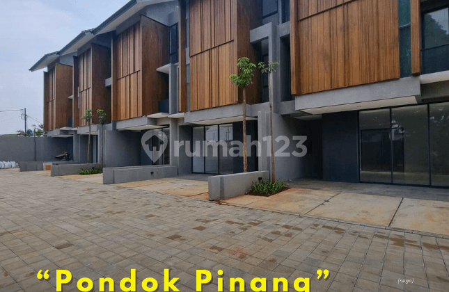 Brand new townhouse near to Pondok indah with rooftop
