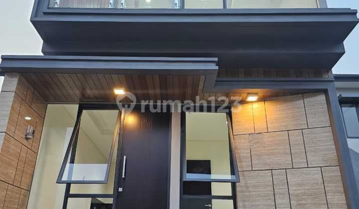 RUMAH DALAM CLUSTER BARU SIAP HUNI DI KELAPA DUA TANGERANG