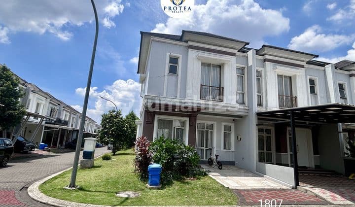 Rumah Cluster di Hook 2 Lantai di The Savia, Bsd
