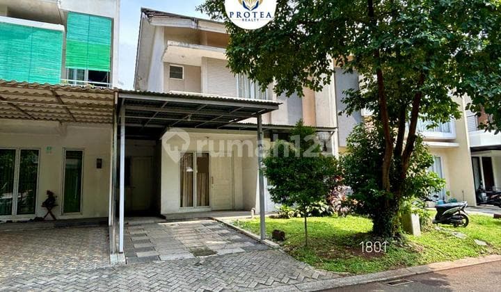 A HOUSE A STEP AWAY FROM THE STATION AND TOLL ROAD IN BSD.