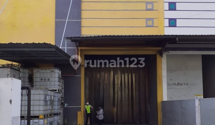 Dijual Gudang Tritan South Gate, Sidoarjo