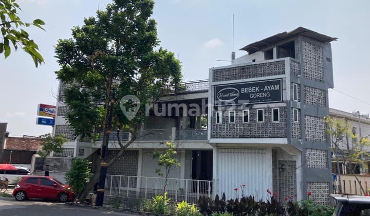 Dijual Ruko Jln. Dr.ir.h. Soekarno, Merr Gunung Anyar