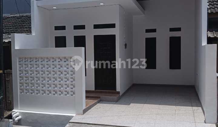 Minimalist House Strategic Location in Duta Harapan North Bekasi