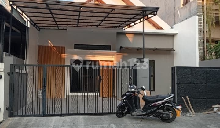 Rumah Luas Harga Terjangkau Lokasi Strategis Di Taman Harapan Baru