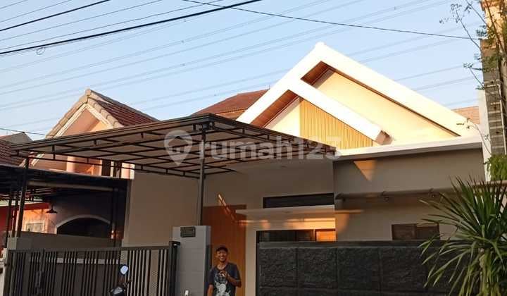 Rumah Luas Desain Kekinian Di Thb Bekasi Kota