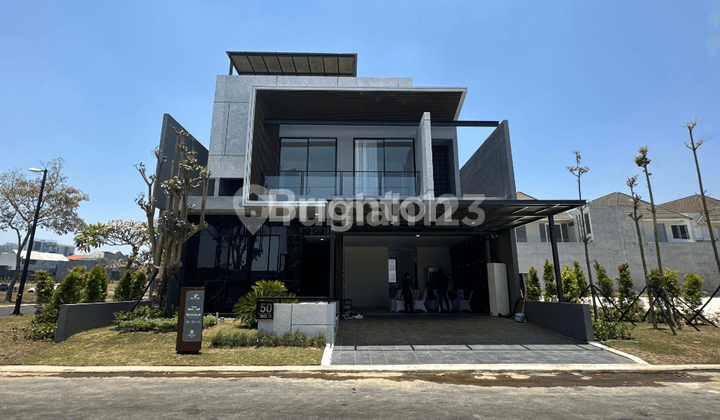 Rumah Ada Pool dan Rooftop di Citraland Dekat Graha dan Pakuwon