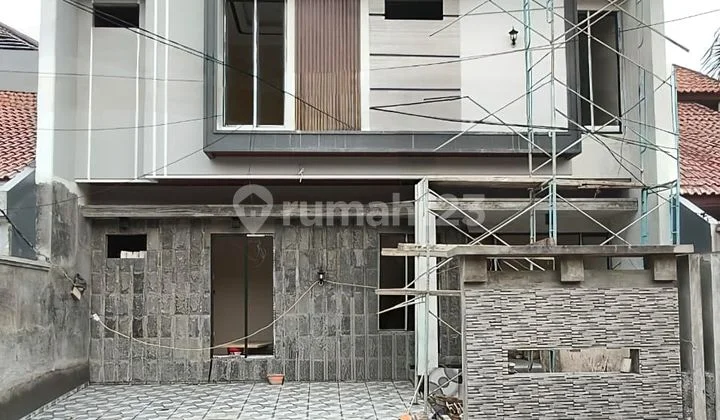 Rumah Minimalis Baru di Manyar Dekat Galaxy Mall dan Pakuwon City Rumah Minimalis Baru di Manyar Dekat Galaxy Mall dan Pakuwon City