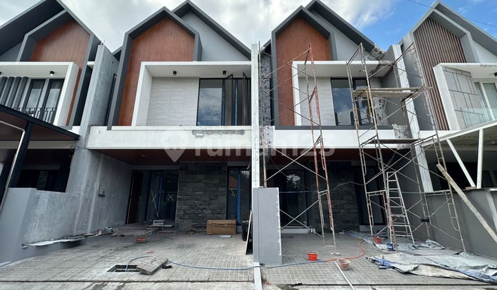 Rumah Baru Gress di Manyar Dekat Pakuwon City Dan Galaxy Mall