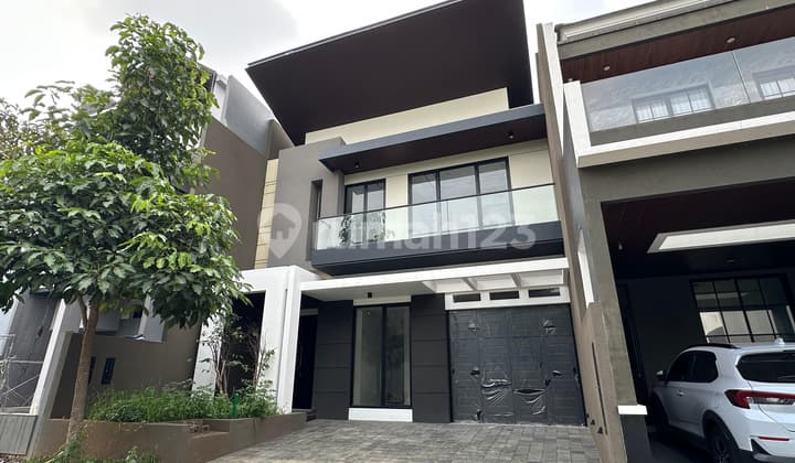 Rumah Baru Split Level di Citraland Dekat Graha dan Pakuwon Indah