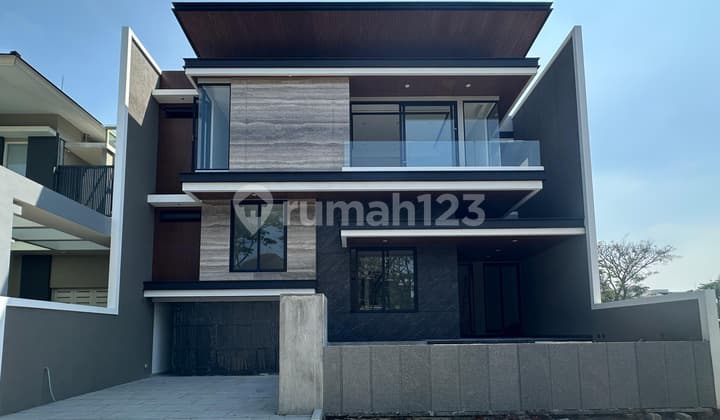 Rumah Mewah Baru Citraland Utama Dekat Gwalk, Pakuwon Indah