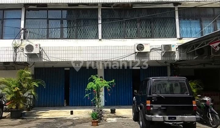 Bagus Ruko Gandeng 3Lantai Tanpa Sekat 9x17 Tidak Banjir Kelapa Gading Hub: 0817012xxxx