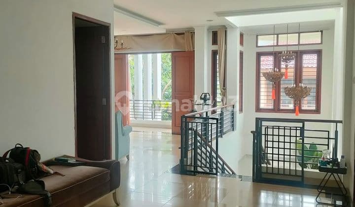 Bagus Rumah 3 Lantai 8x20 Jalan Lebar Kelapa Gading