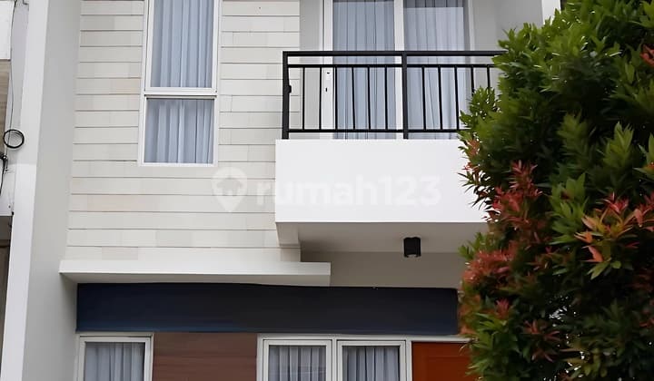 Rumah 2 Lantai SHM Harga Terjangkau Strategis Dekat Exit Toll