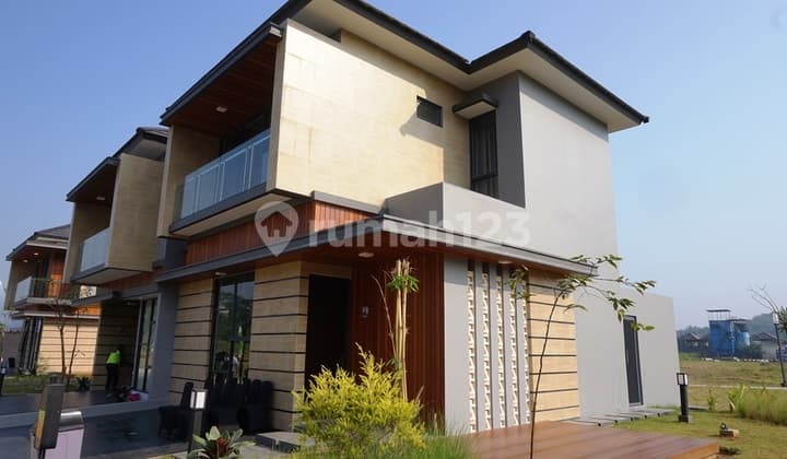 4-Bedroom House + Inner Yard Near Aeon BSD, KRL Station & Toll