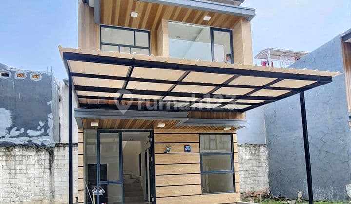 Rumah Siap Huni 2 Lantai Murah Dekat Gading Serpong,