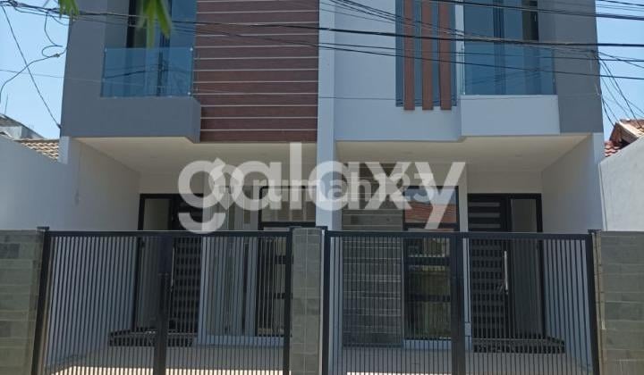 JUAL RUMAH LOKASI NYAMAN DI MAIN ROAD SUTOREJO JUAL RUMAH LOKASI NYAMAN DI MAIN ROAD SUTOREJO