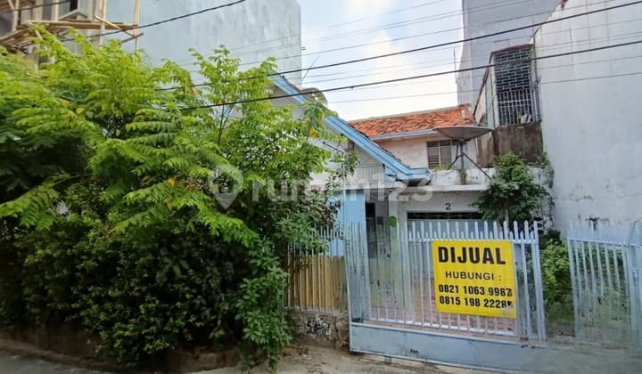 Mangga Besar, Rumah Tua, Hitung Tanah.., Hadap Timur, LT. 255M2 .. Cocok Utk Kost Kost San