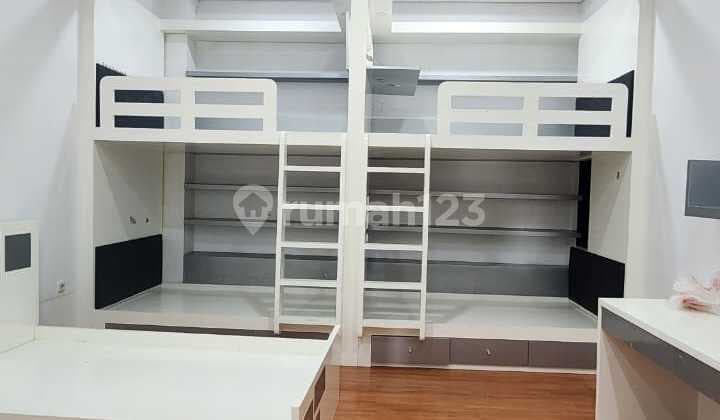 WALET INDAH, PIK.. LT.8X23, 3 LT, Semi Furnish, Gudang, KT.4+2