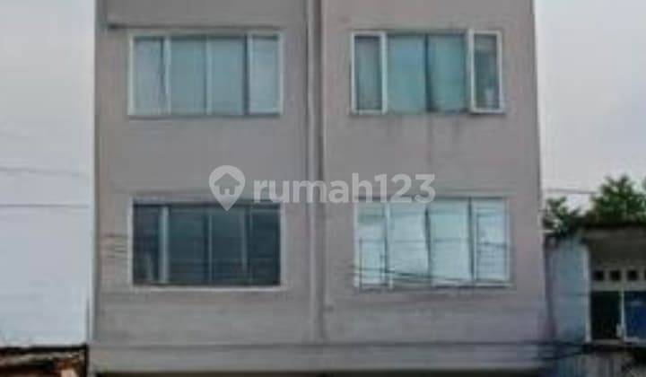 Joglo Building, 5 Floors, Land Area 117m2, Building Area 350m2, Freehold Title