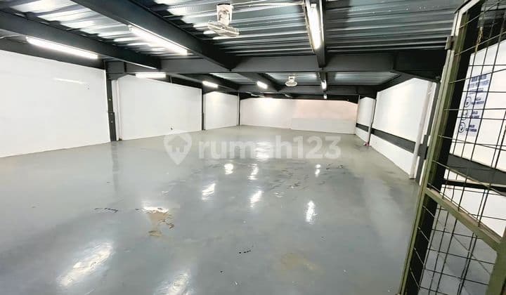 Gudang Elang Laut, 240m2 .. 3 Lantai, Lift Barang, Ada Kantor