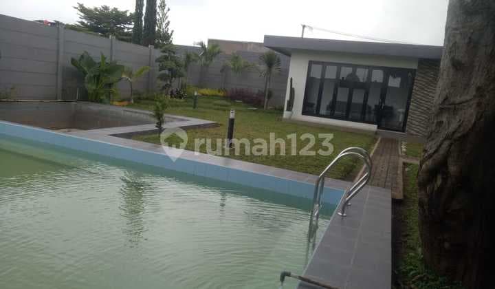 House Available, Warehouse, Office, Swimming Pool in Bojong Koneng