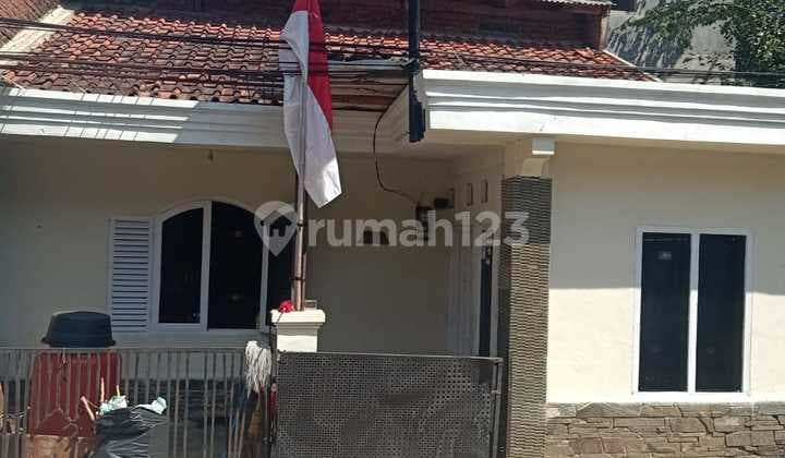 Ready-to-Occupy House in Bumi Langgeng Cileunyi Complex.