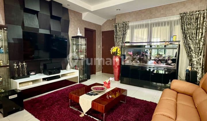 Quick Sale 3-Story Split Level Furnished House in De Park BSD City
