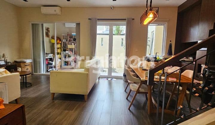 Rumah Full Renovasi De Park BSD, dekat aeon mall dan ipeka,BsD