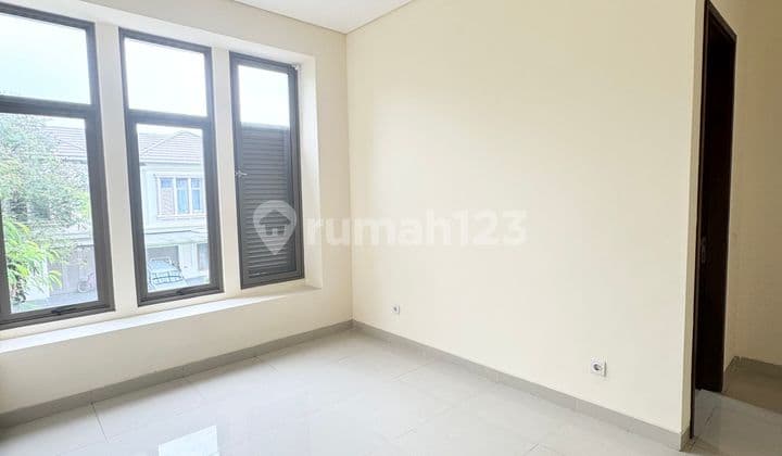 Rumah 2 Lantai di Cluster Luxmore Greenwich Park Lebar 9 Free Akses 3 Club House Rumah di Pusat CBD BSD Rasa Resort!