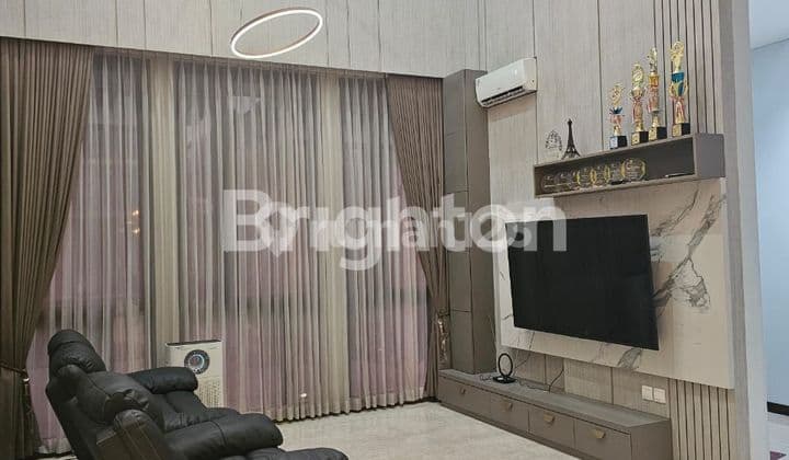 RUMAH MEWAH 3 LANTAI DENGAN PRIVATE LIFT DI CLUSTER LAKEWOOD NAVAPARK BSD