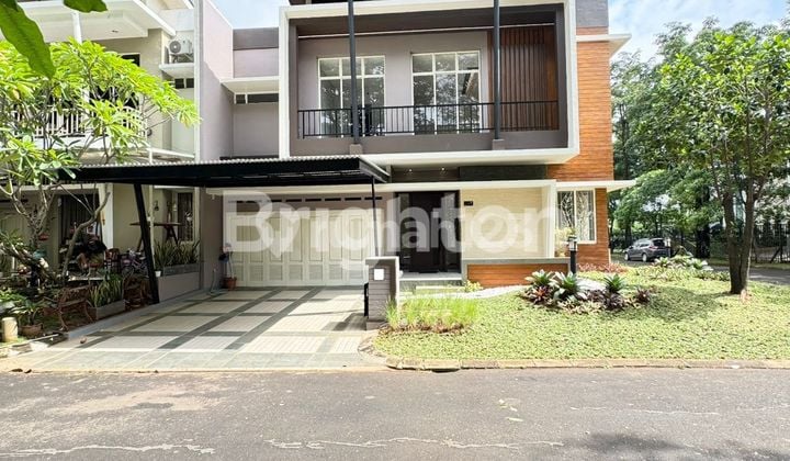 Rumah Cantik Full Renovasi Lebar 12 The Springs Gading Serpong Fasilitas Danau dan Club House