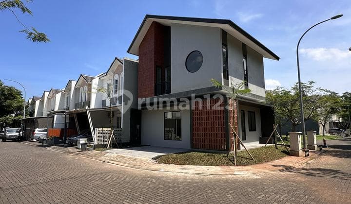 For Sale. New House Ready to Occupy Corner BSD City