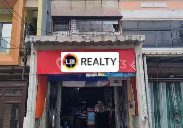 Ruko Area Komersil di Roxy, Jakarta Pusat
