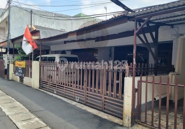 Rumah Kost Aktif Lokasi Strategis & Siap Huni, Cocok untuk Usaha, Tinggal atau Kost2an di Grogol, Jakarta Barat