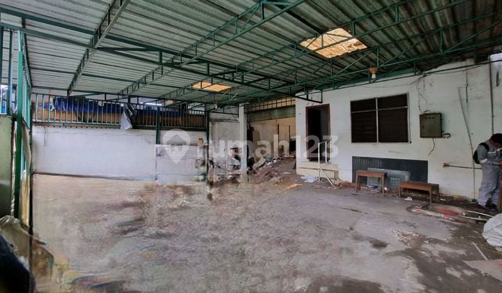 Rumah Tua Hitung Tanah Lokasi Strategis Di Grogol Jakarta Barat