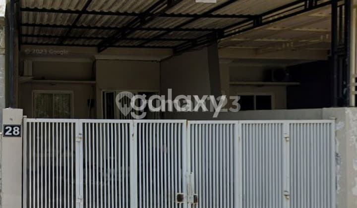 Central School Wall House Surabaya 2 Floors Facing North