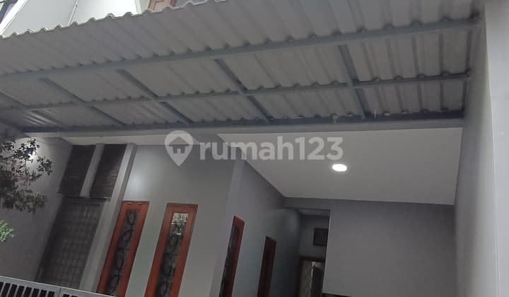 Rumah Siap Huni Minimalis di Tebet