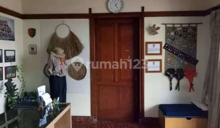 Rumah murah Belanda di Cipaganti dekat mall istana plaza