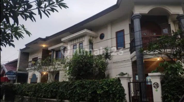 Rumah Di Komplek Antapani Bandung