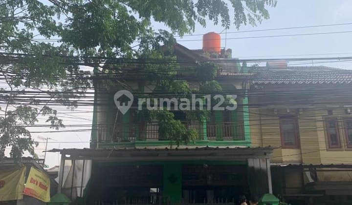 Rumah Strategis Pinggir Jalan Raya Tubagus Ismail